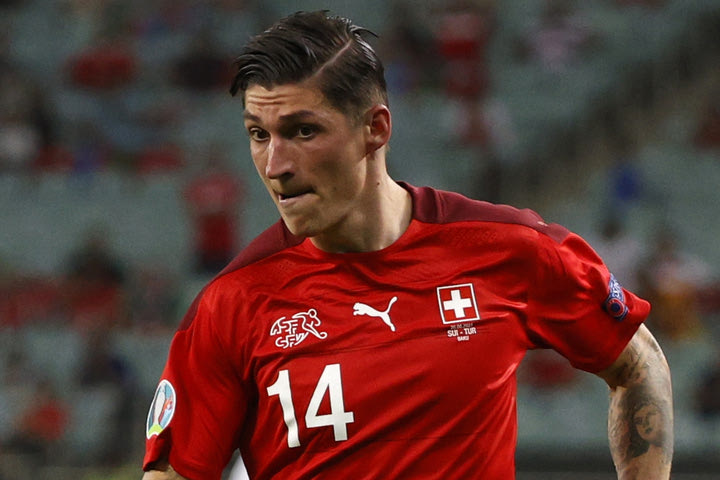 Euro 2020: Ο Ζούμπερ έβαλε το όνομά του δίπλα στον Λάουντρουπ και τον Ρούι Κόστα