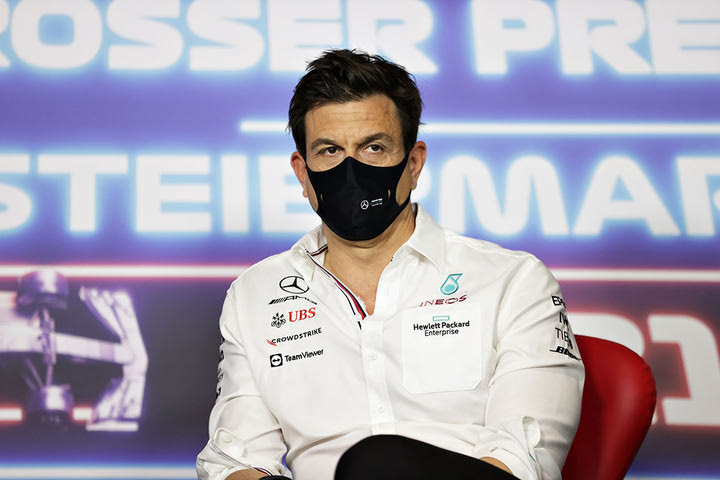 Formula 1: Η Mercedes αποφασίζει για Μπότας ή Ράσελ το 2022