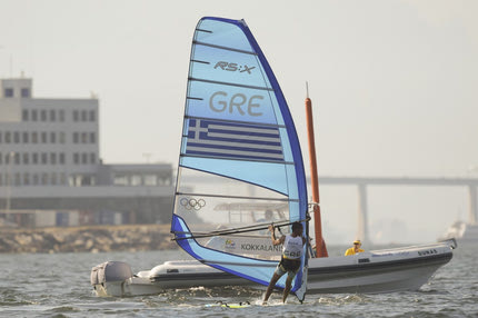 Ολυμπιακοί Αγώνες – Ιστιοπλοΐα: Ο Κοκκαλάνης υποχώρησε δύο θέσεις στα RS:X