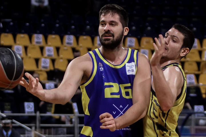 Το Λαύριο κράτησε τον Πέτρο Γερομιχαλό για ακόμα μία σεζόν