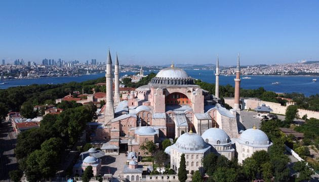 Ικανοποίηση της Ελλάδας από την απόφαση της Unesco για την Αγία Σοφία