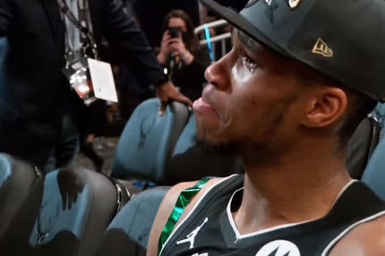 Γιάννης Αντετοκούνμπο: Έγινε τραγούδι από τον αδελφό του, Φράνσις