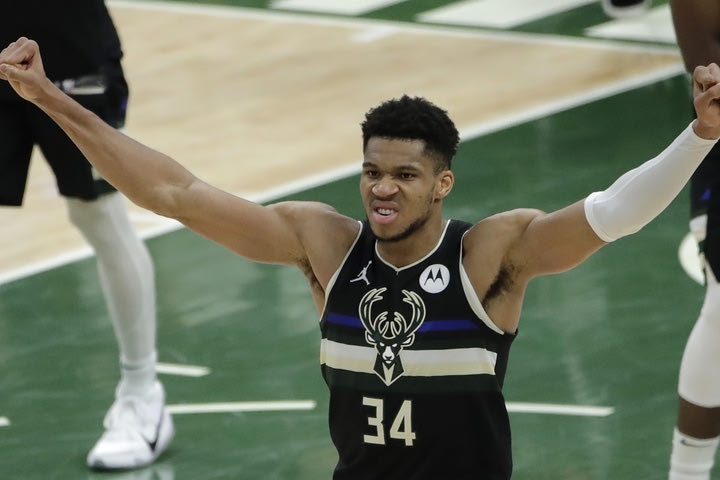 Γιάννης Αντετοκούνμπο: Τα εξωφρενικά στατιστικά του στους NBA Finals