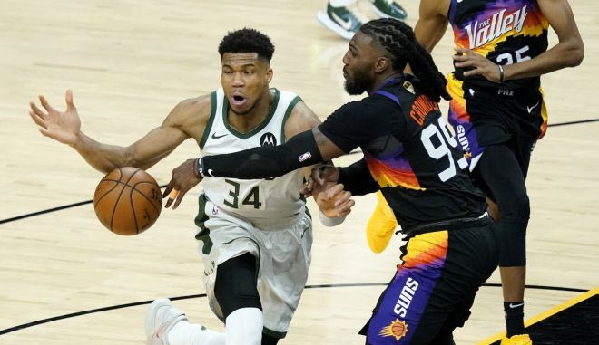 NBA Finals: Γιάννης με επίθεση στο 2, Αντετοκούνμπο με άμυνα στο 1 του TOP-5