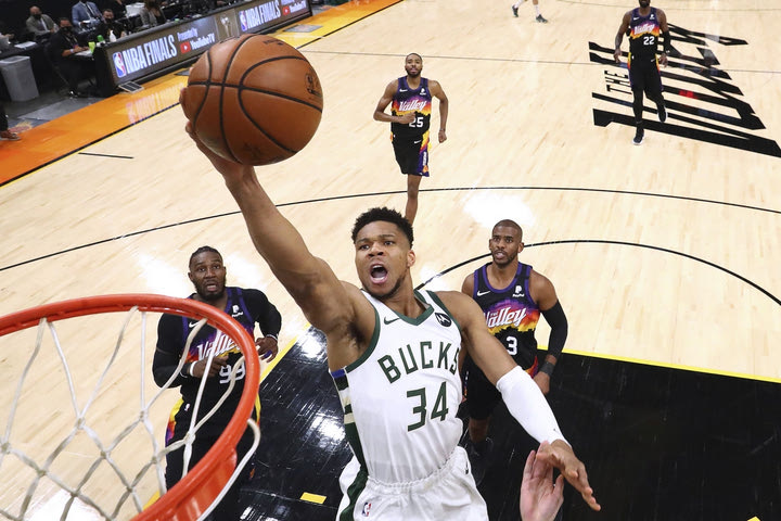 Αποστολή του SPORT 24 στην Αριζόνα: Το “Bucks in 6” θα είναι κάτι που ξεπερνά το μπάσκετ