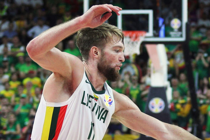 Λιθουανία – Πολωνία 88-69: Σαμπόνις και Βαλαντσιούνας εναντίον Ντόντσιτς για την πρόκριση στους Ολυμπιακούς