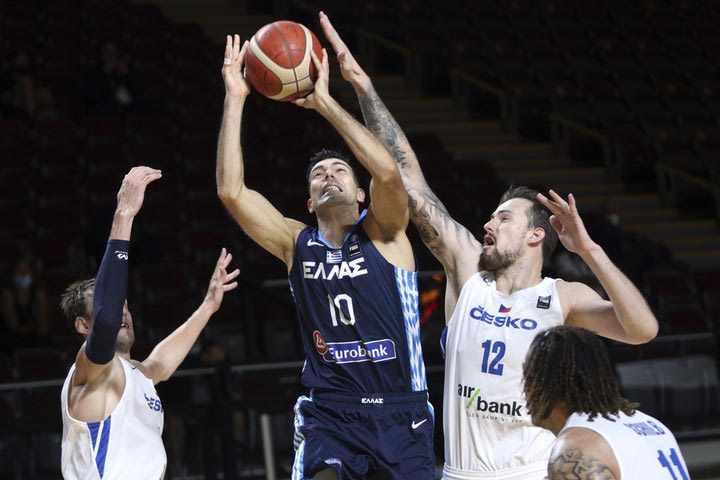 Τσεχία – Ελλάδα 97-72: Όνειρο ήταν και πάει, κατέρρευσε η Εθνική στον τελικό της Βικτόρια