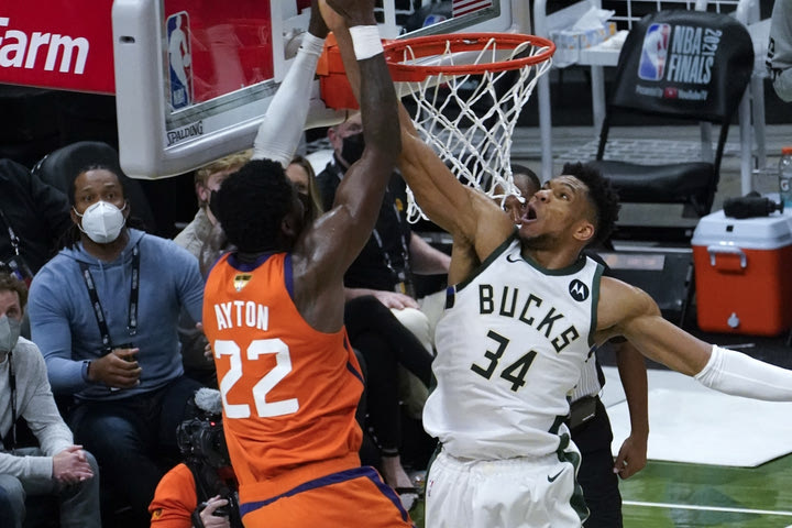 NBA Finals, Γιάννης Αντετοκούνμπο: “Έτσι έκοψα τον Έιτον, το ένιωσα να έρχεται”