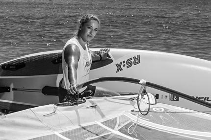 Η Κατερίνα Δίβαρη στο SPORT24: “Η μοναξιά με βοήθησε να καταλάβω πόσο αγαπώ το windsurfing”