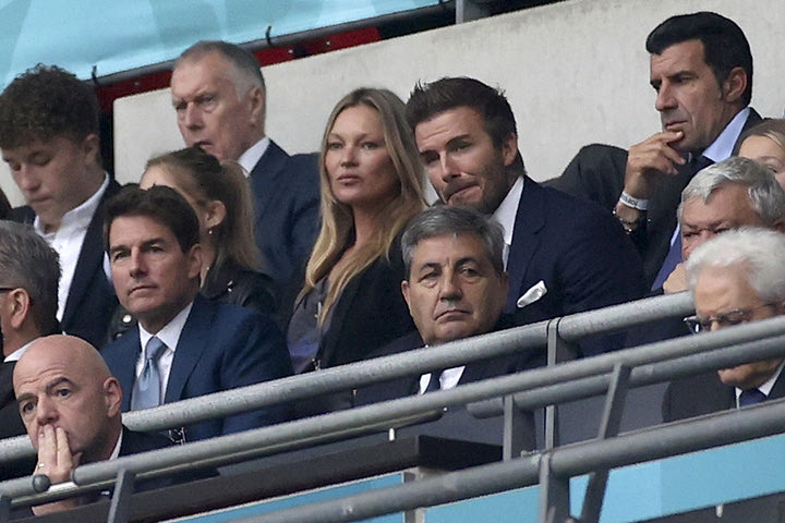 Euro 2020, Ιταλία – Αγγλία: Μπέκαμ, Τομ Κρουζ και Θεοδωρίδης στις εξέδρες του Γουέμπλεϊ