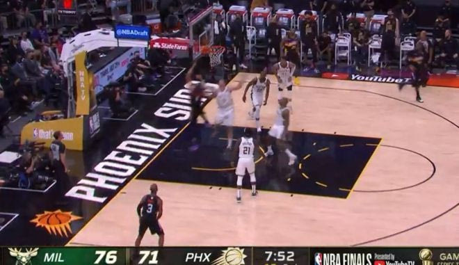 NBA Finals: Ο Μπούκερ πήρε “φωτιά” στην τρίτη περίοδο
