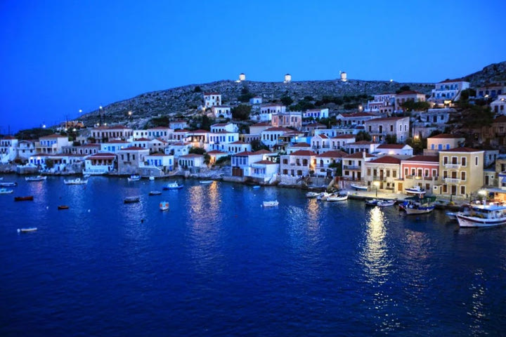 Χάλκη του Αιγαίου ονειρεμένη, μοναδική