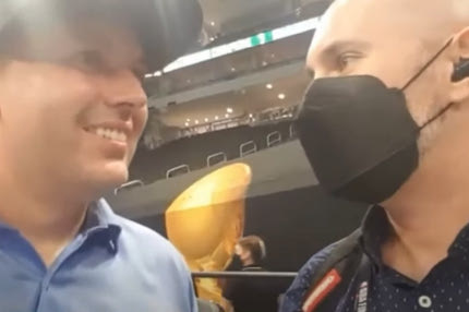 Ο GM των Μιλγουόκι Μπακς, Τζον Χορστ, αποκλειστικά στο SPORT24: “Δεν θα είμαστε ποτέ αρκετά ευγνώμονες στον Γιάννη για όσα έκανε για μας”