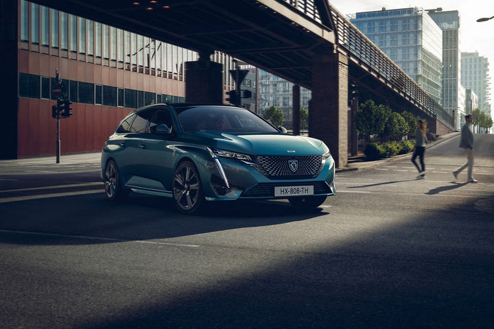 Το νέο Peugeot 308 και σε plug-in hybrid εκδόσεις
