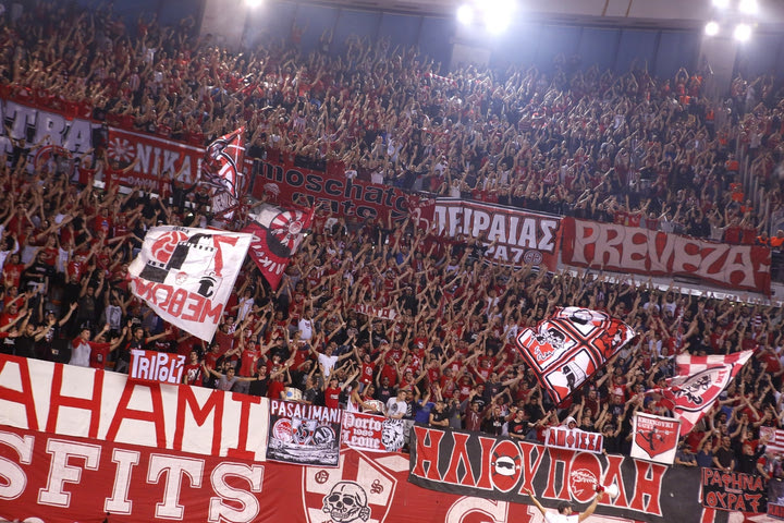 Ολυμπιακός: Έσπασε το φράγμα των 1000 ανανεώσεων στις κάρτες διαρκείας