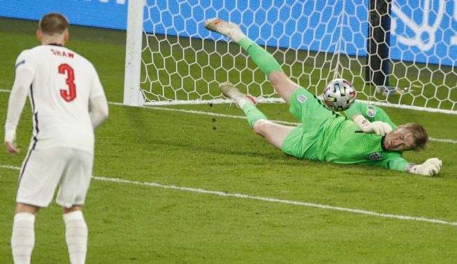 S24, Euro 2020, Ιταλία – Αγγλία: Η εκπληκτική απόκρουση του Πίκφορντ σε σουτ του Κιέζα