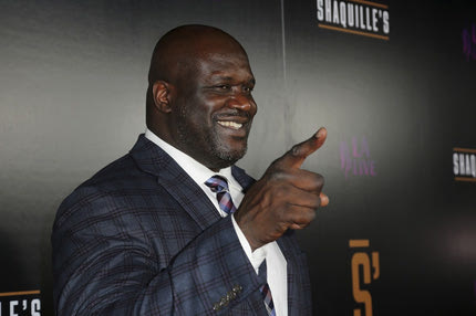 Ο Σακίλ Ο’ Νιλ αγόρασε mini van σε οικογένεια με εννιά παιδιά