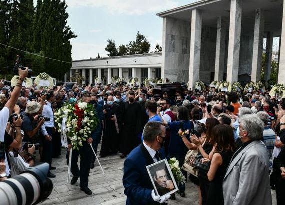 Τόλης Βοσκόπουλος: Συγκίνηση στο «ύστατο χαίρε»