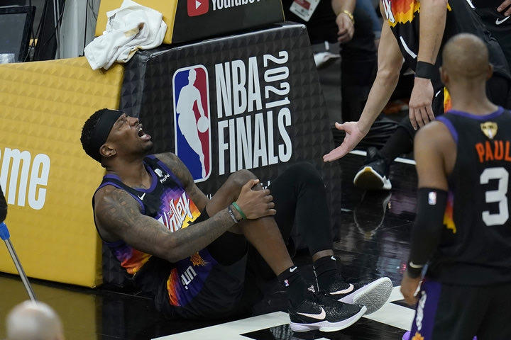 NBA Finals: Πιθανή η συμμετοχή του Κρεγκ στο Game 3 κόντρα στους Μπακς