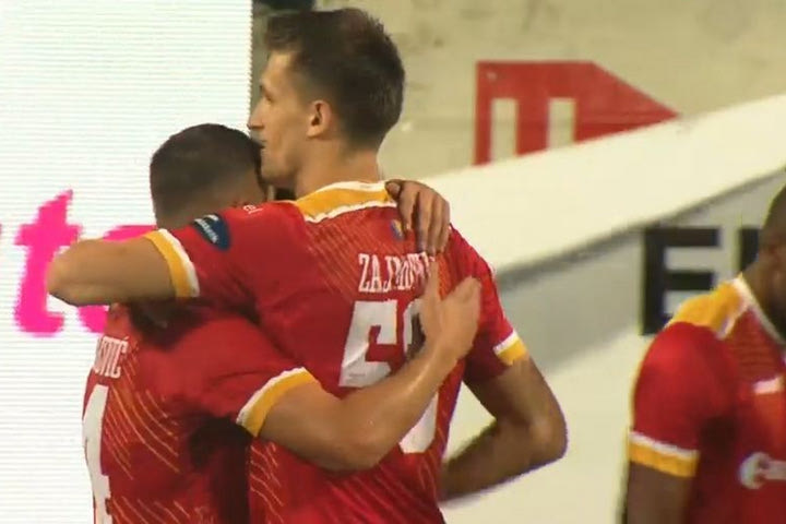 Η Βέλεζ έκανε το 2-1 με κοντινό σουτ του Ζαΐμοβιτς