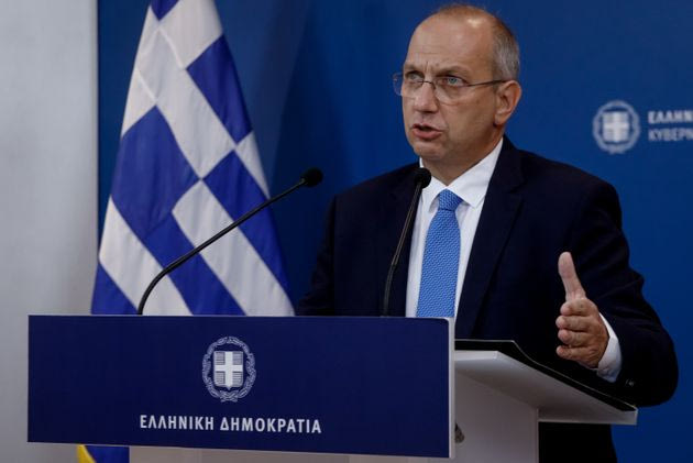 Προειδοποιήσεις Οικονόμου σε ανεμβολίαστους: Μη αποδεκτοί πλέον οι λόγοι άρνησης εμβολιασμού