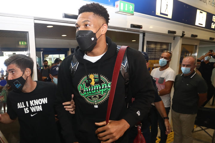 Φωτιά Βαρυμπόμπης: Οι Αντετοκούνμπο ακύρωσαν το event στα Σεπόλια εξαιτίας της πυρκαγιάς