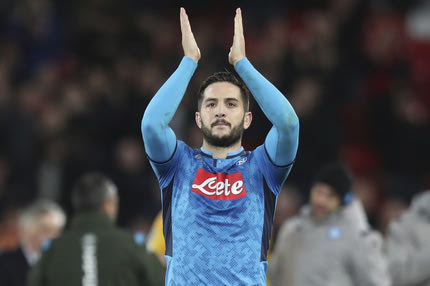 Gazzetta dello Sport: “Ταξίδι του Μανωλά στην Αθήνα για ιατρικούς λόγους, πρόβλημα στο αεροδρόμιο με τα χρήματα που είχε μαζί του”