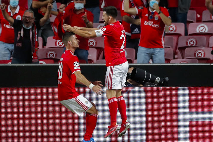 Play offs Champions League: Η Μπενφίκα του Βλαχοδήμου λύγισε με 2-1 την Αϊντχόφεν, νίκες για Μάλμε και Γιουνγκ Μπόις