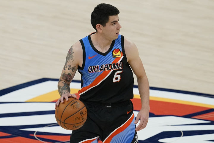 NBA: Οι Οκλαχόμα Σίτι Θάντερ αποδέσμευσαν τον Γκάμπριελ Ντεκ