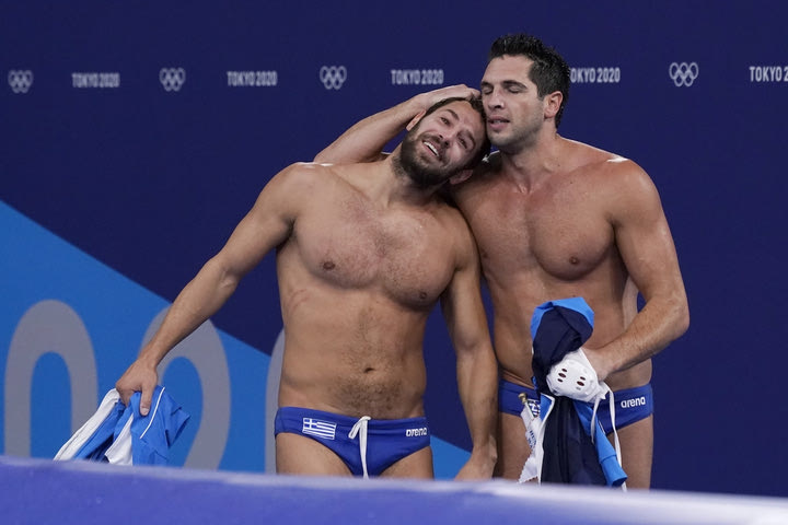 Τέσσερα ασήκωτα Ολυμπιακά μετάλλια από επαγγελματίες ρομαντικούς Έλληνες