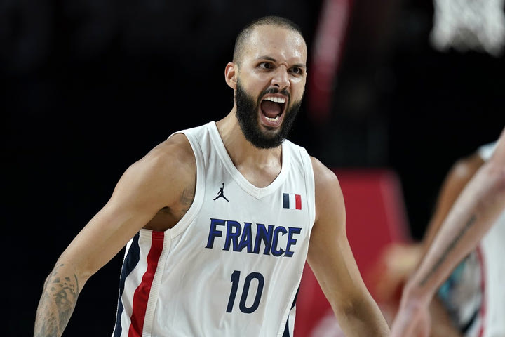 Γαλλία: Με Φουρνιέ στο Eurobasket 2022