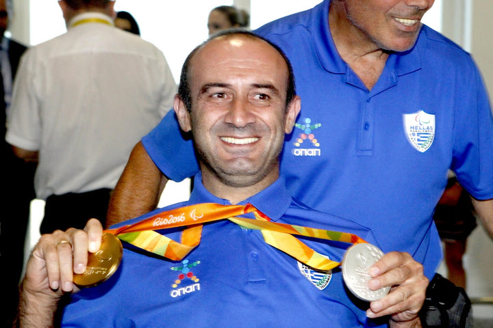 Παραολυμπιακοί Αγώνες: Σημαιοφόροι της ελληνικής ομάδας ο Αθανάσιος Κωνσταντινίδης και η Άννα Ντέντα