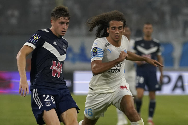 Ligue 1: Η Μαρσέιγ έμεινε στο 2-2 με την Μπορντό στο ματς που σημαδεύτηκε από την κατάρρευση του Καλού