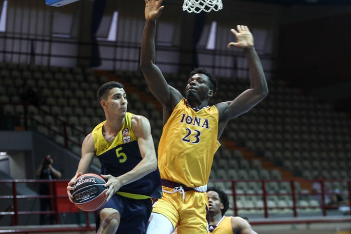 Φιλική νίκη του Λαυρίου, 78-58 κόντρα στο Αϊόνα του Ρικ Πιτίνο