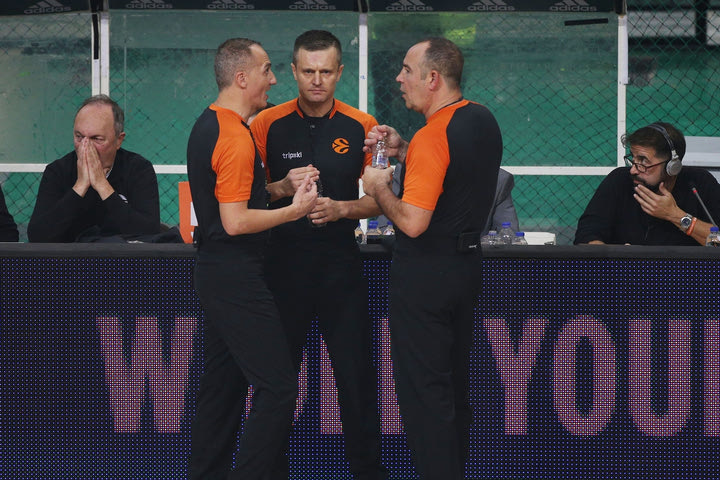 EuroLeague: Οι προπονητές θα μπορούν να ζητήσουν ένα challenge ανά ματς σε απόφαση διαιτητή