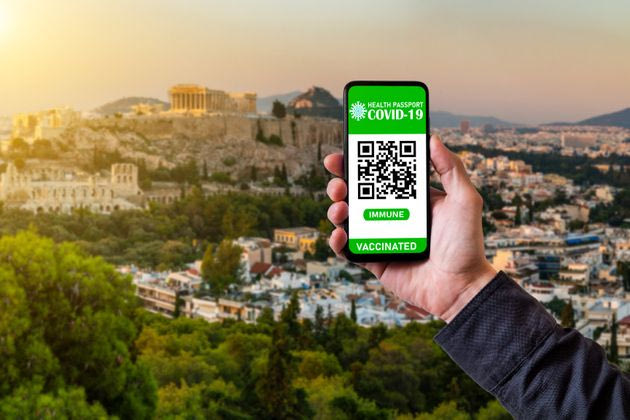 Προαιρετικό εμβόλιο και προαιρετική λογική – Ελένη Αρβελέρ και Νϊκος Αλιβιζάτος, ως φωνές λογικής απέναντι στο «άλλο»