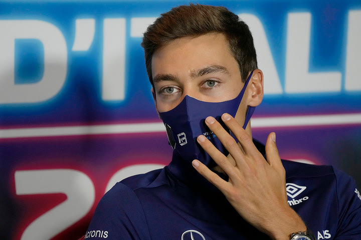 Formula 1, Άμπου Ντάμπι: Ο Τζορτζ Ράσελ τιτίβισε για τον τελευταίο γύρο πως “αυτό που έγινε είναι απαράδεκτο”