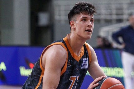 Ο Προμηθέας ανακοίνωσε την επιστροφή του Νάσου Μπαζίνα