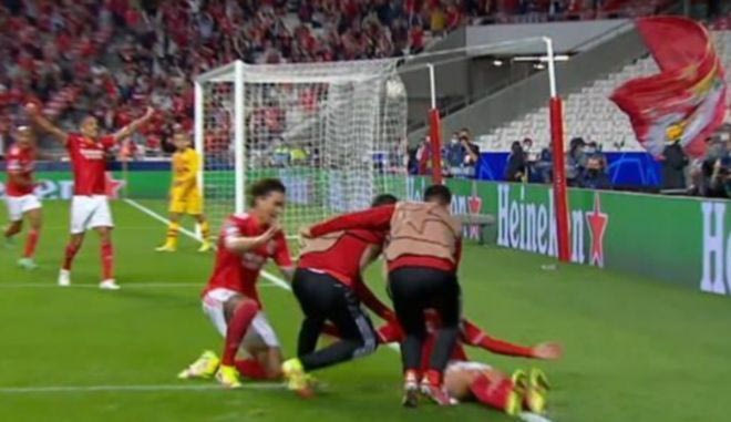 Το 2-0 της Μπενφίκα με τον Ράφα Σίλβα