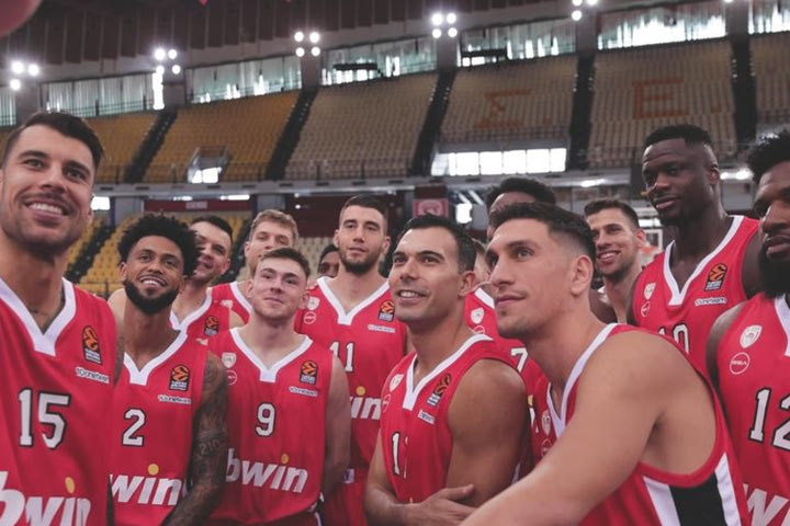 Απολαυστικό Backstage video από τη Media Day του Ολυμπιακού!