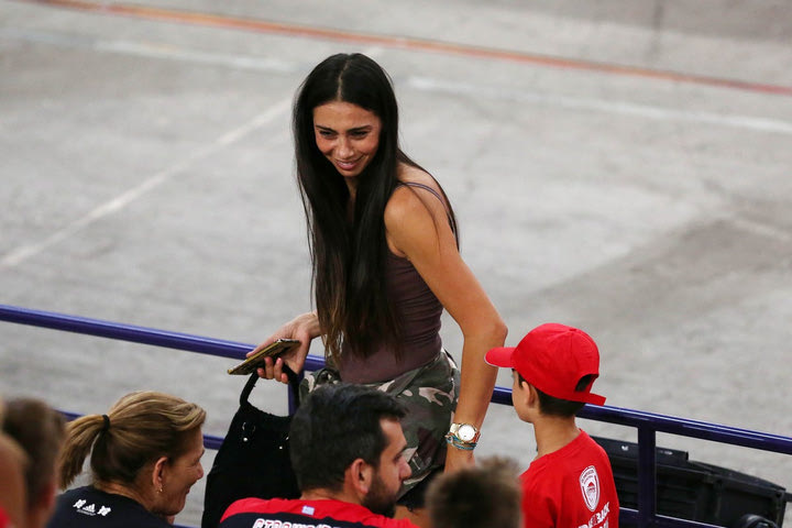 Το μήνυμα της Ολυμπίας Χοψονίδου στους οπαδούς του Ολυμπιακού για την έκπληξη στον Βασίλη Σπανούλη