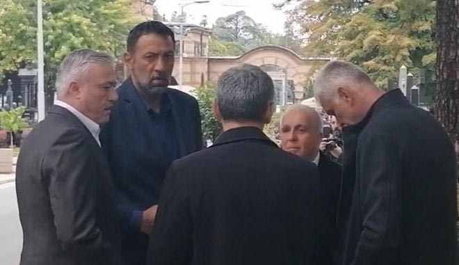 Ντίβατς, Ντανίλοβιτς και Πάσπαλι στην κηδεία του Ίβκοβιτς