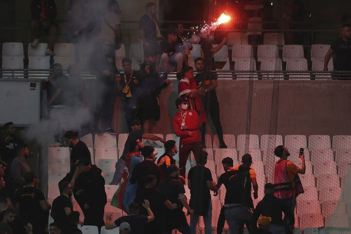 Τα επεισόδια των Τούρκων οπαδών της Γαλατάσαραϊ στο “Βελοντρόμ”
