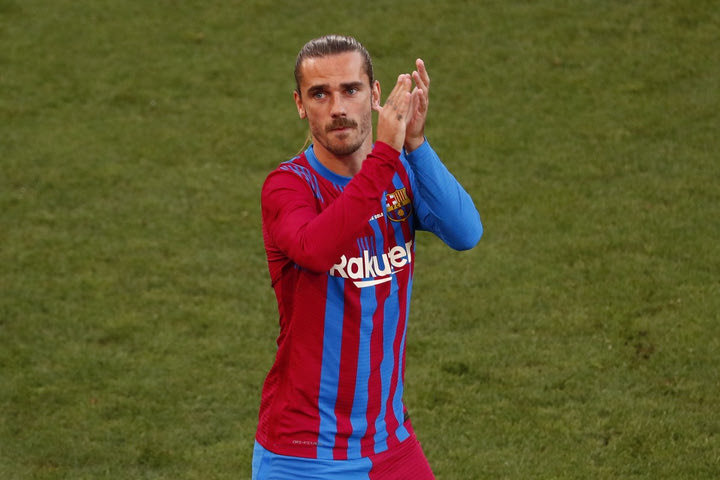 SPORT: “Οι παίκτες της Μπαρτσελόνα χάρηκαν με την αποχώρηση του Γκριεζμάν”