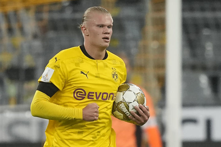 Ο Χάαλαντ έφτασε τα 68 γκολ σε 67 ματς με την Ντόρτμουντ