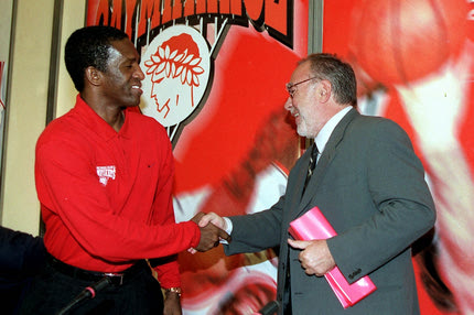 Το κλειστό τηλέφωνο του Κόκκαλη κι ο “καλύτερος Ρίβερς” που δεν έπαιξε ποτέ