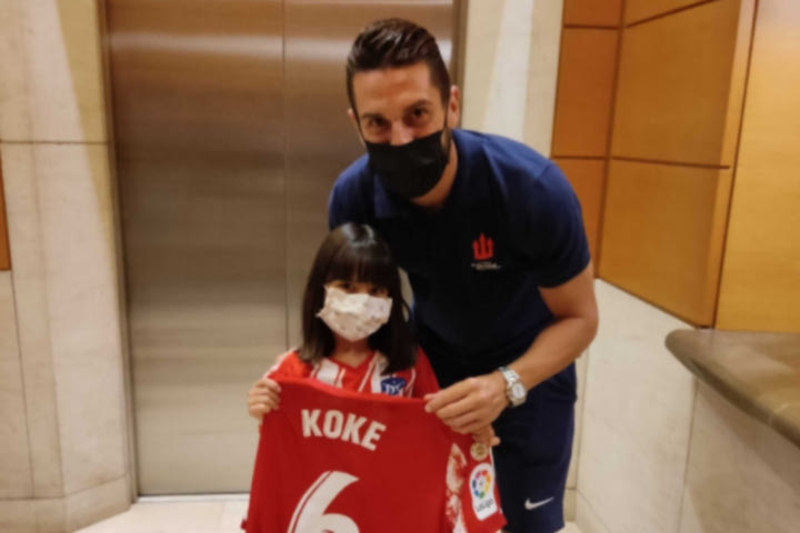 Ο Κόκε έκανε πραγματικότητα το όνειρο της μικρής Μαρτίνα μετά από έκκληση του μπαμπά της στο Twitter