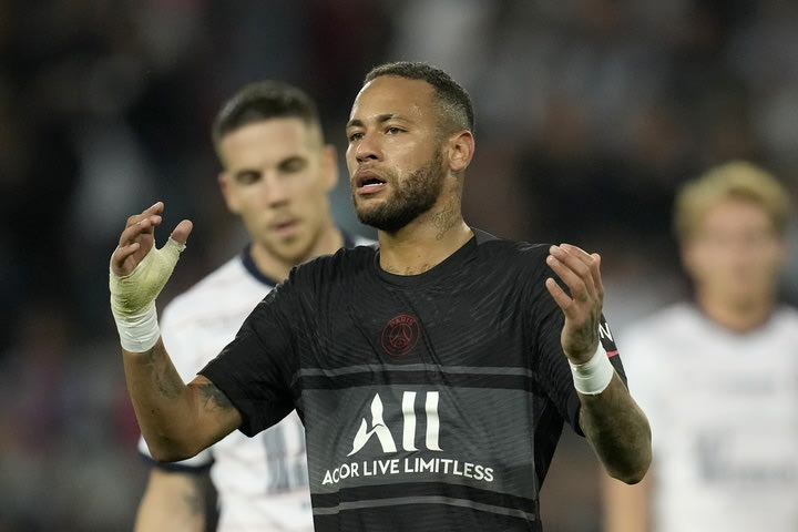 Παρί – Μονπελιέ 2-0: Νεϊμάρ και Εμπαπέ σίγησαν, Γκέιγ και Ντράξλερ οδήγησαν στο 8/8