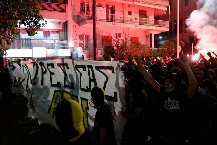 Πορεία διαμαρτυρίας των οπαδών Άρη κατά της απόφασης για ποινή αφαίρεσης έξι βαθμών