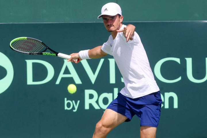 Davis Cup: Χάθηκε η άνοδος για την Ελλάδα, ήττα στο διπλό για Καλοβελώνη/Τσιτσιπά